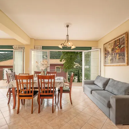 Faos Luxury 2 Apartamento *